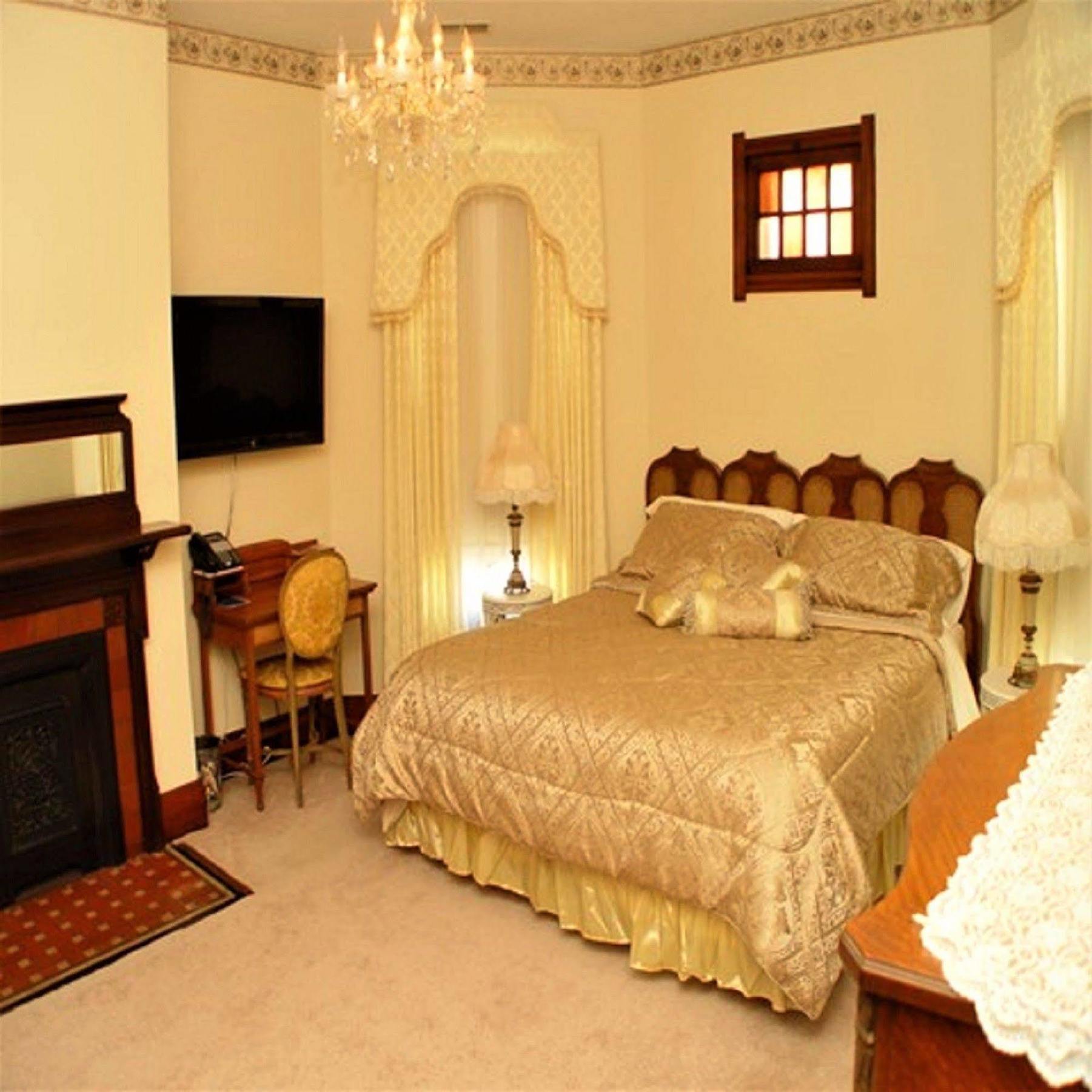 Herrold On Hill Bed And Breakfast Wabash Exterior foto