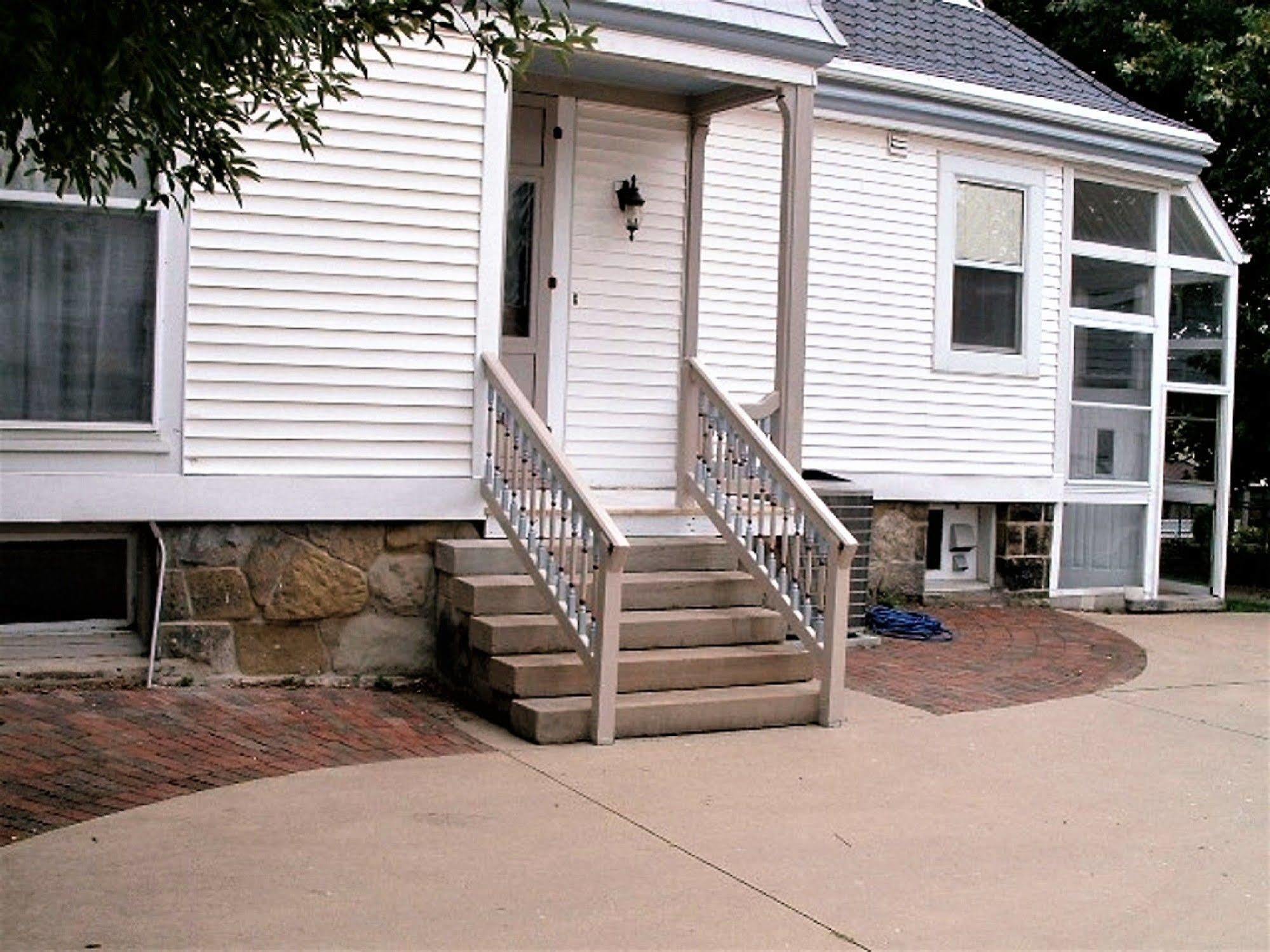 Herrold On Hill Bed And Breakfast Wabash Exterior foto